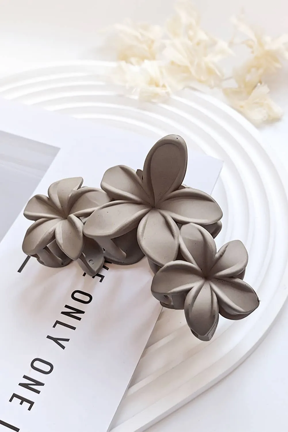 3D Flower Plastic Resin Hair Claw