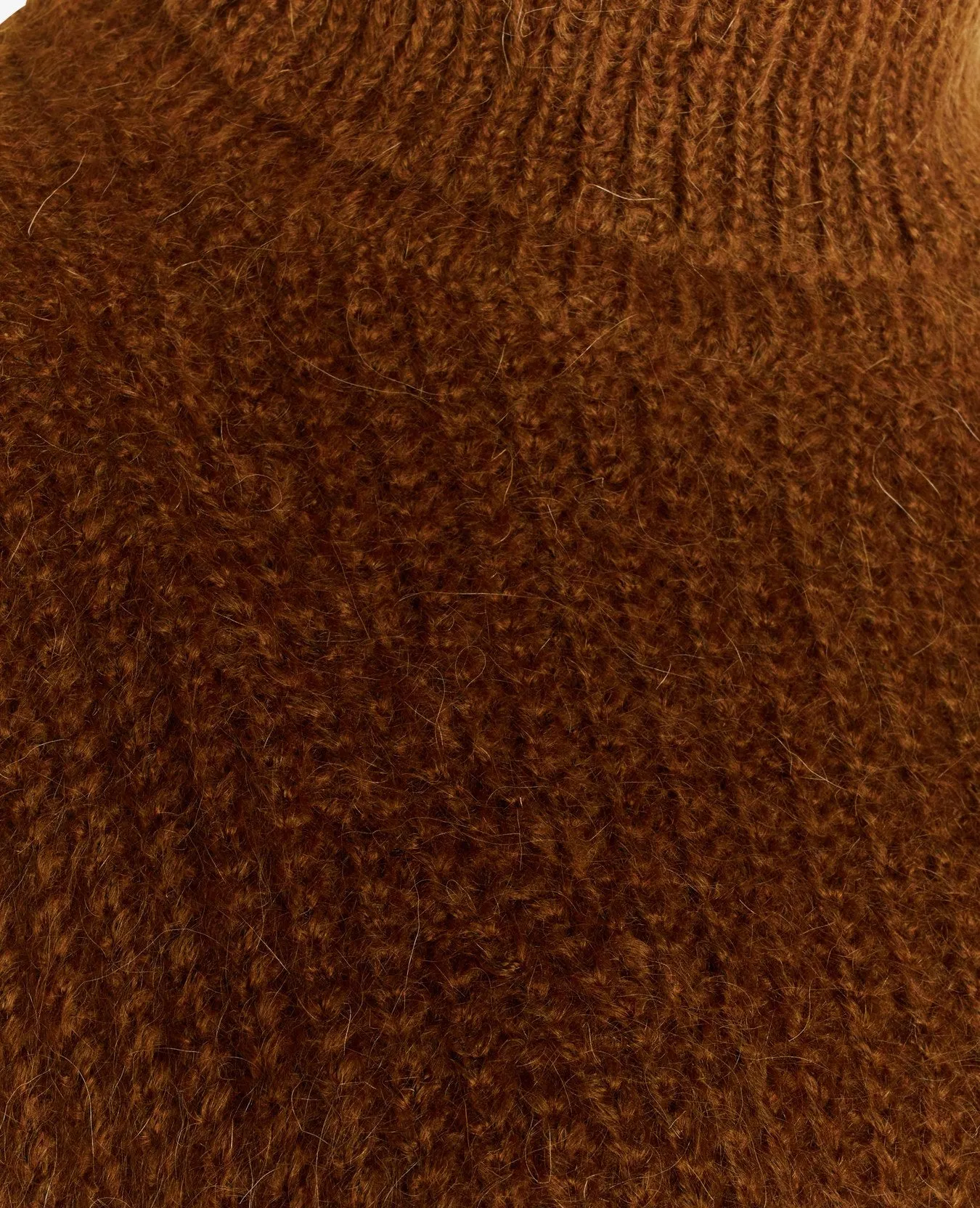 ESSENTIAL WINTER MOHAIR ACCESSORIES
