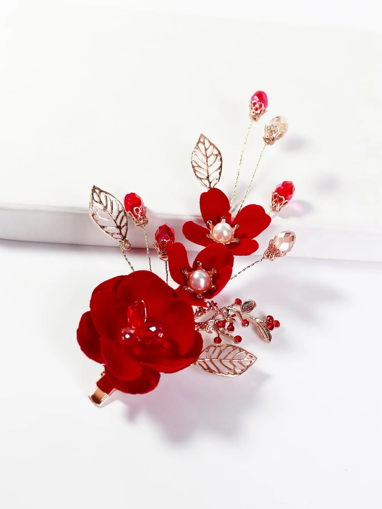 Faux Pearl Flower Decor Hair Clip - Red