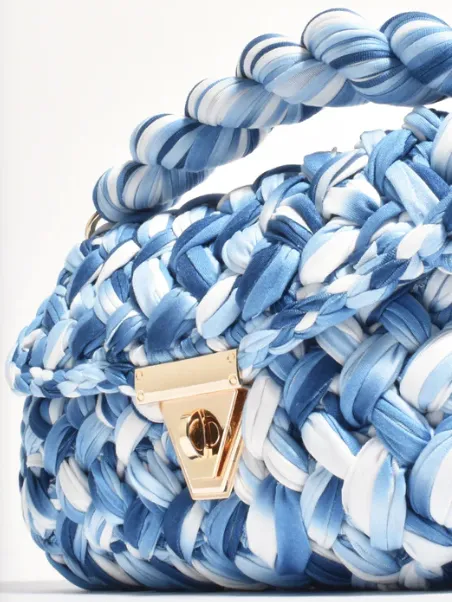 Handbag (AXD1832)