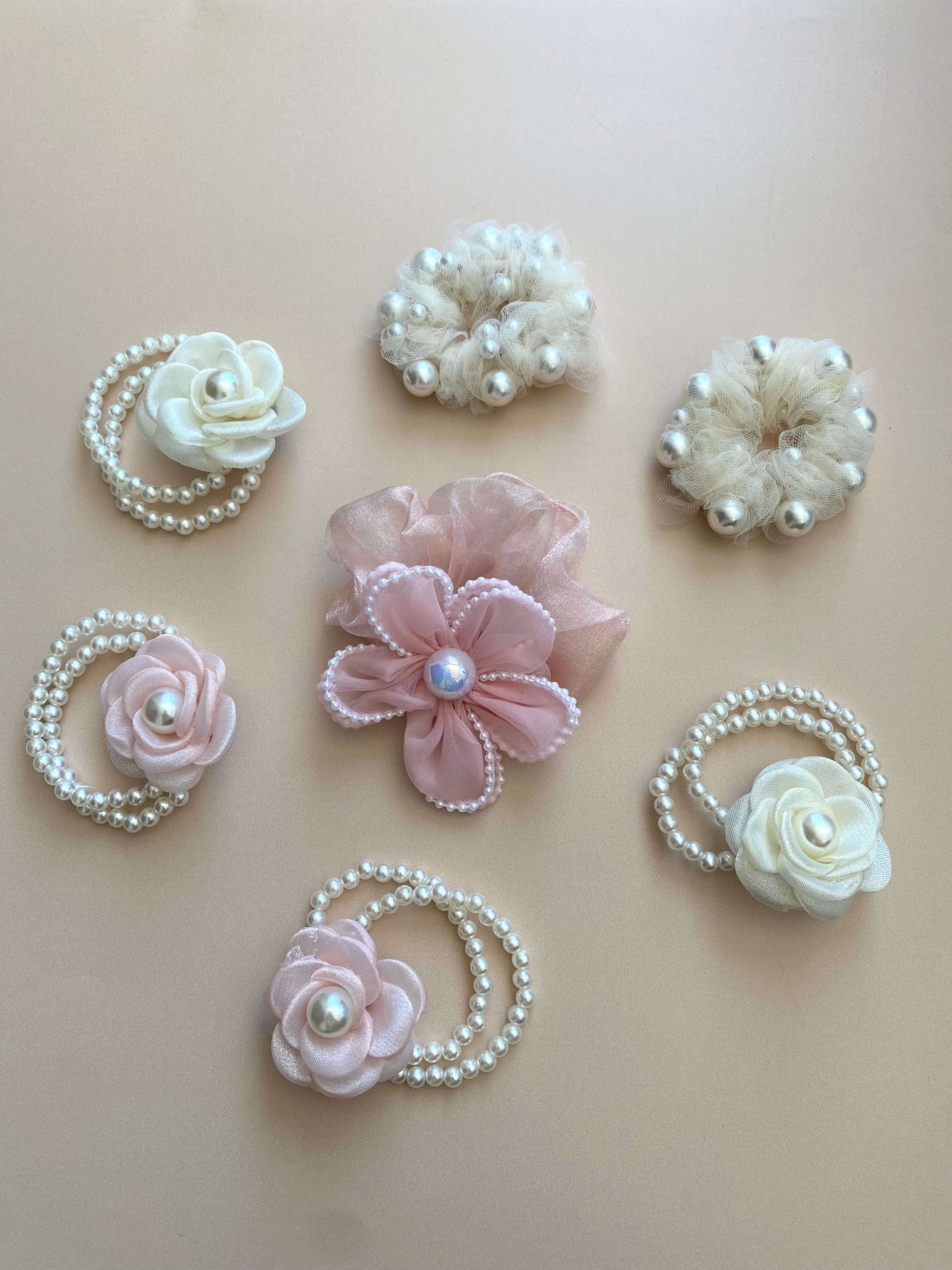 Handmade Flower Pearl Band - White
