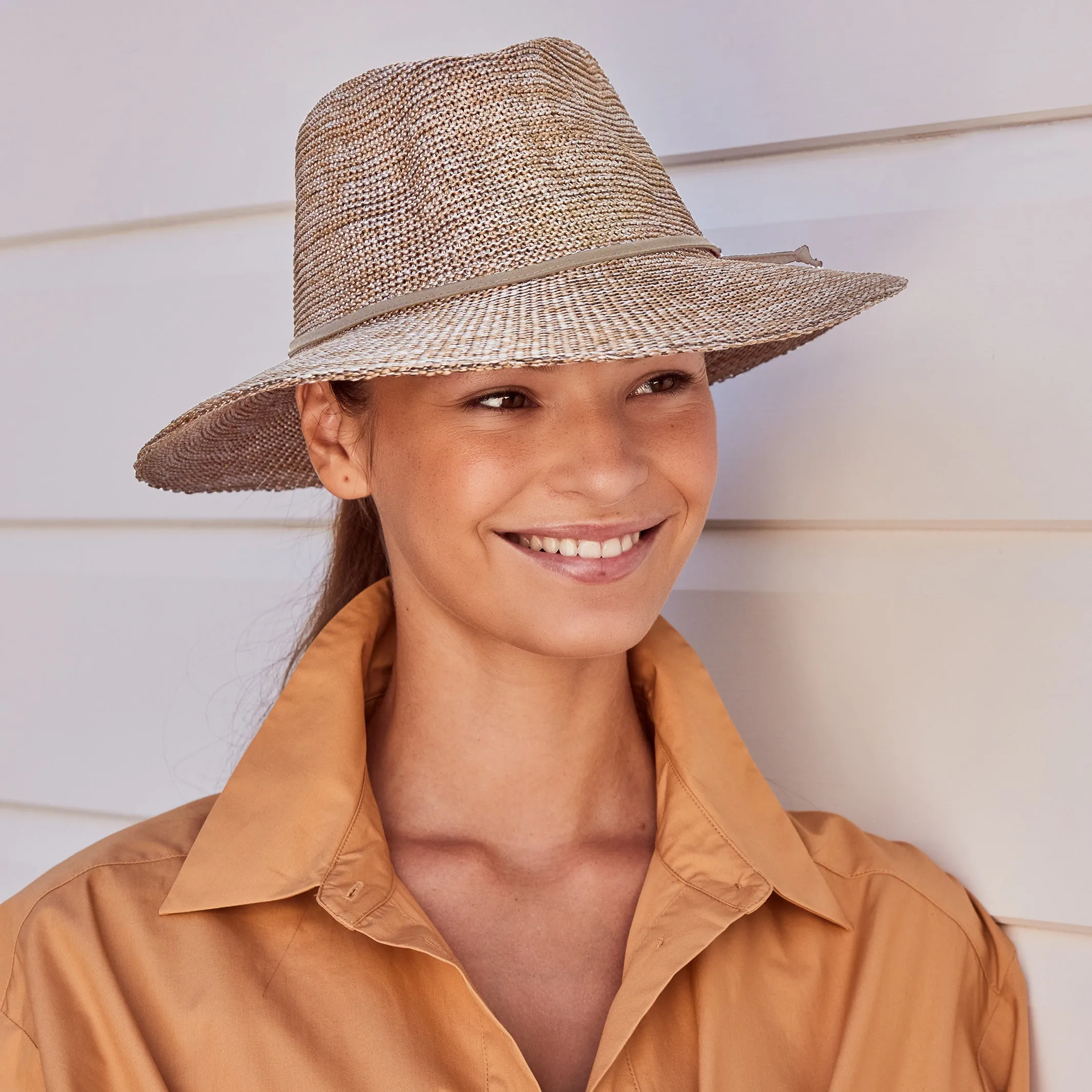 Jacqui Mannish Hat - Mixed Camel