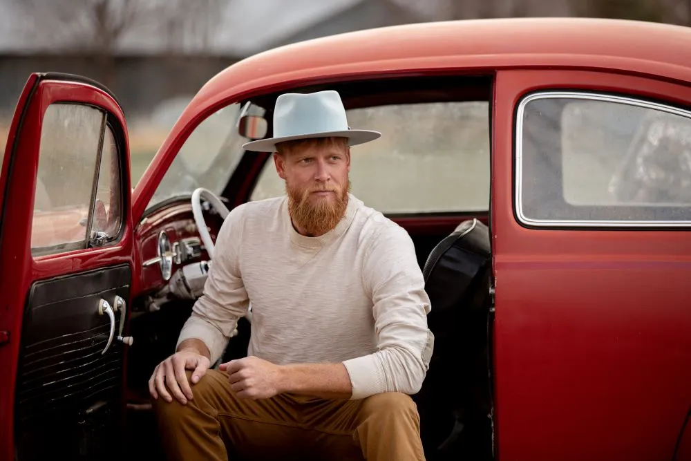 KENNY WIDE STIFF BRIM HAT - SKY