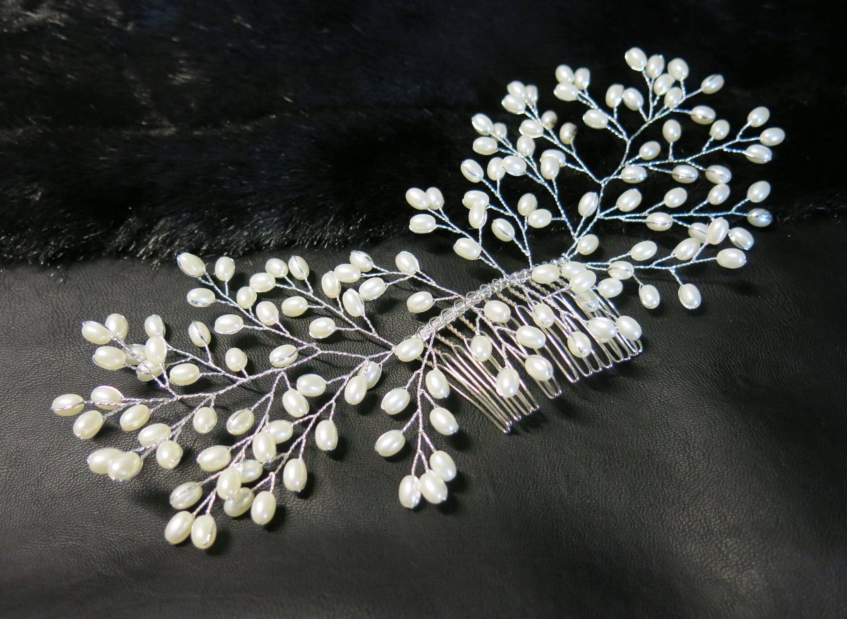 Large Oval Pearl Wedding Hair Comb Wire, Bridal Pearl Decorative Hair Comb Headpiece for Brides, Prom