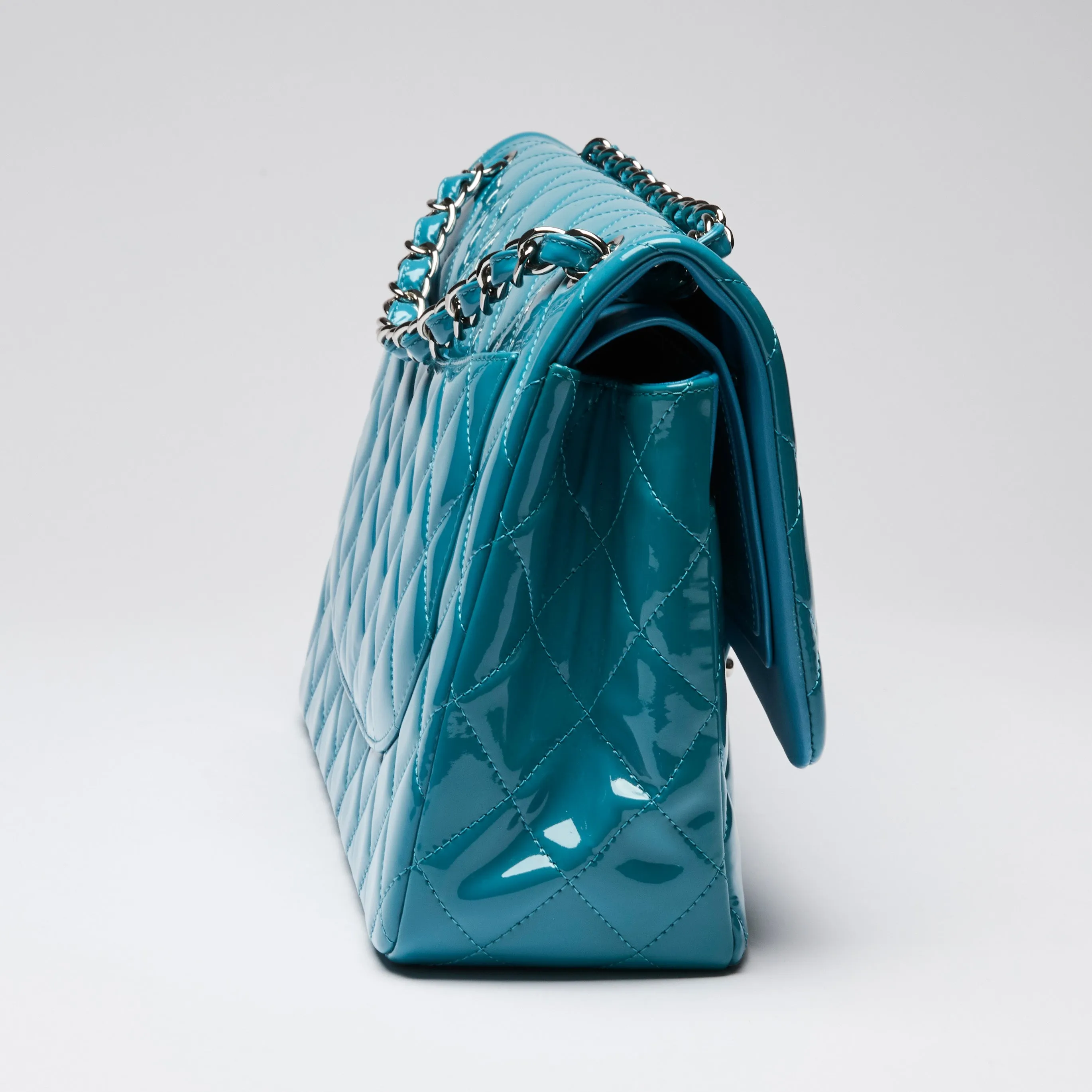 Pre-Loved Chanel ™ Blue Patent Leather Large Double Flap Bag