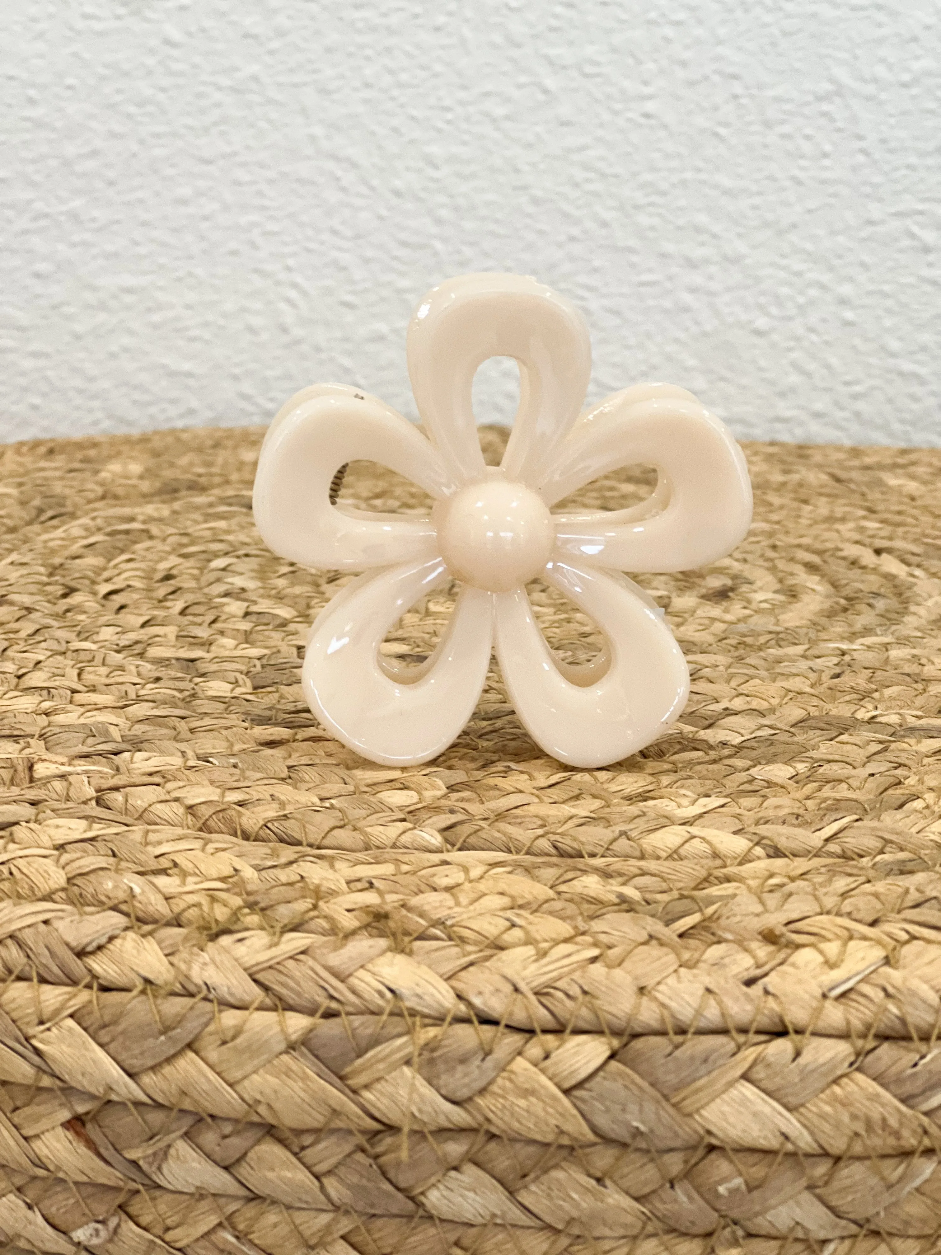 Raleigh Flower Claw Clip
