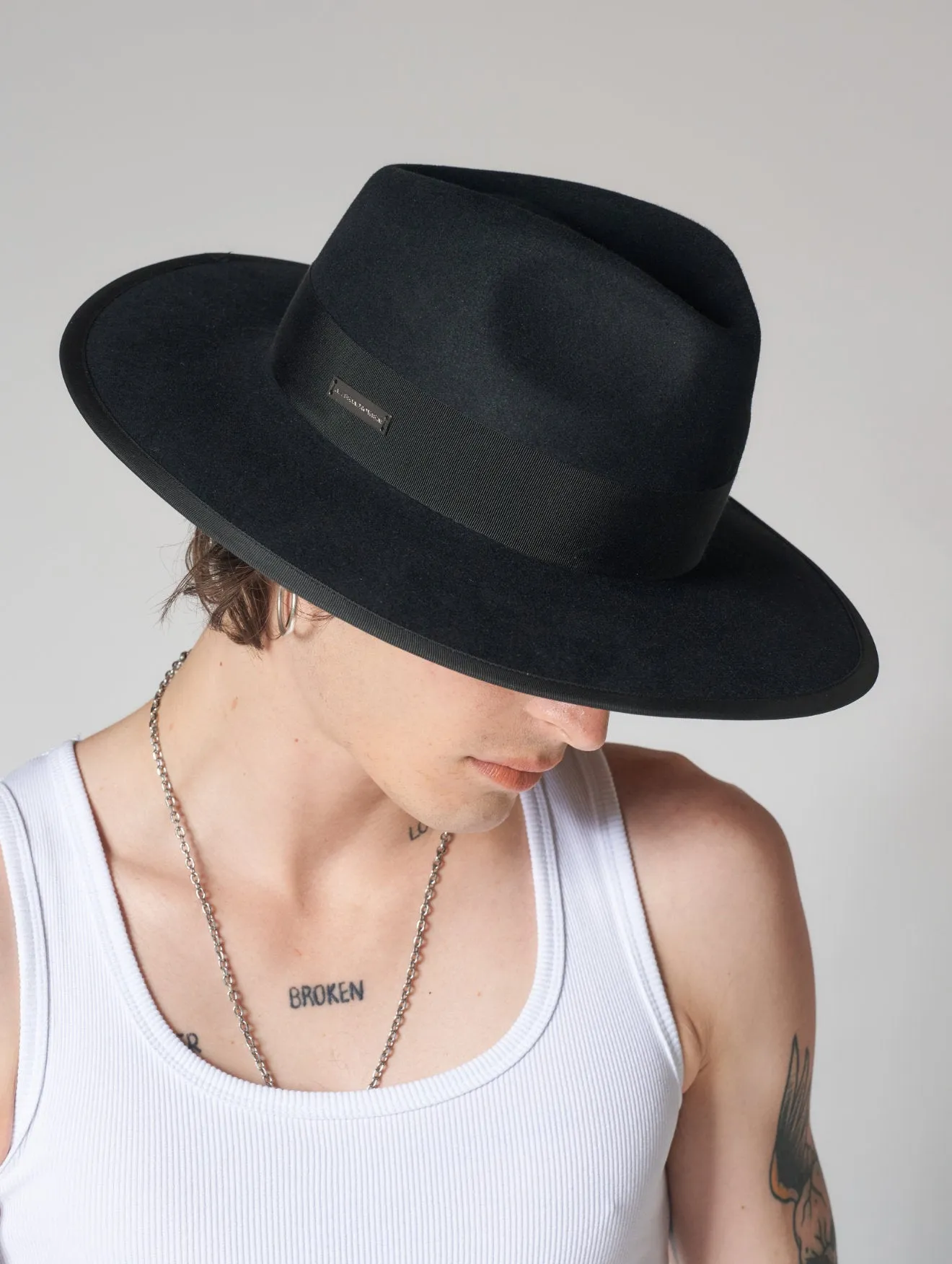 RUDY FEDORA HAT IN BLACK RABBIT FELT