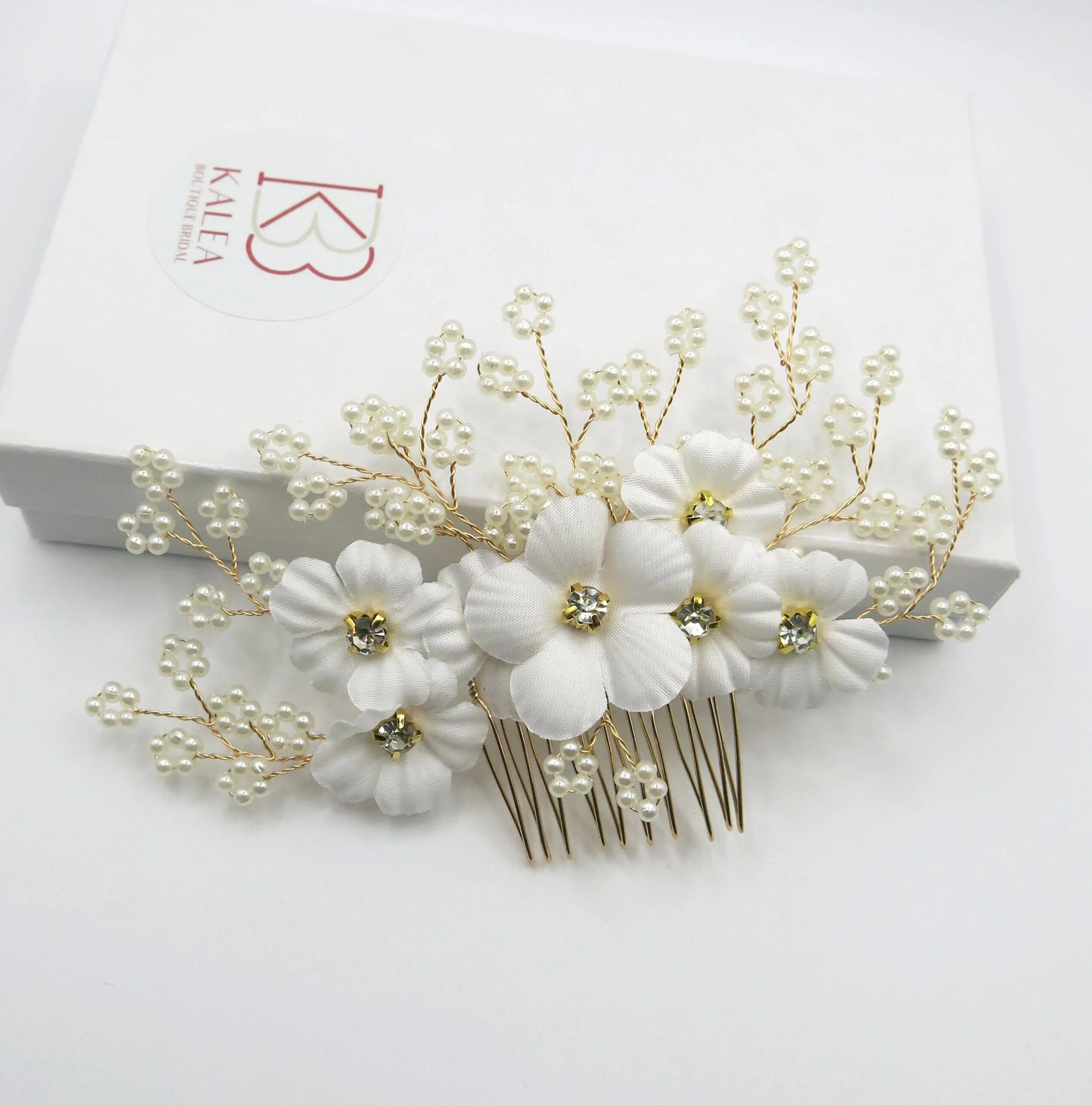 Silk White Flower Bridal Hair Comb, Wedding Floral Gold Hairpiece, Bridesmaid Silk Floral Hairpiece