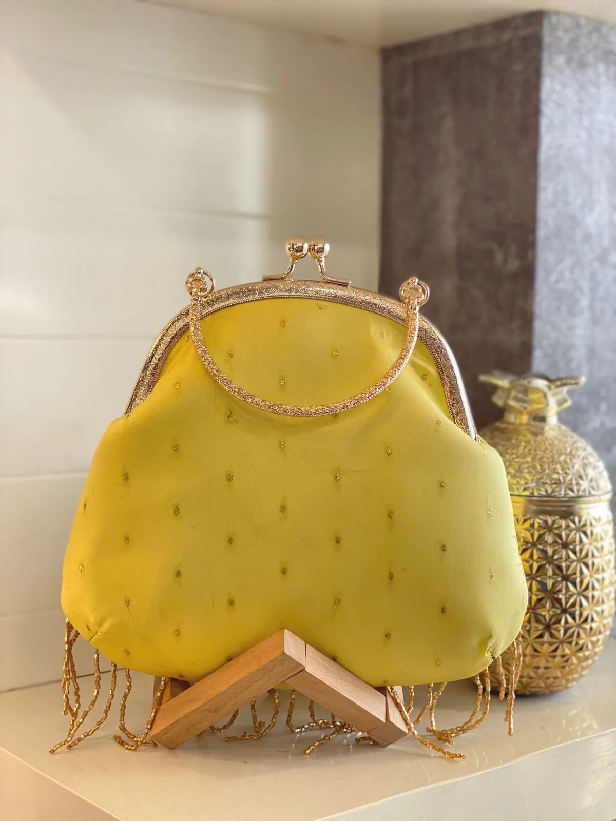 Sunshine Yellow Vintage Handbag With Tassel Latkan