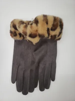 Tickled Pink Dark Gray Leopard Fuzzy Gloves
