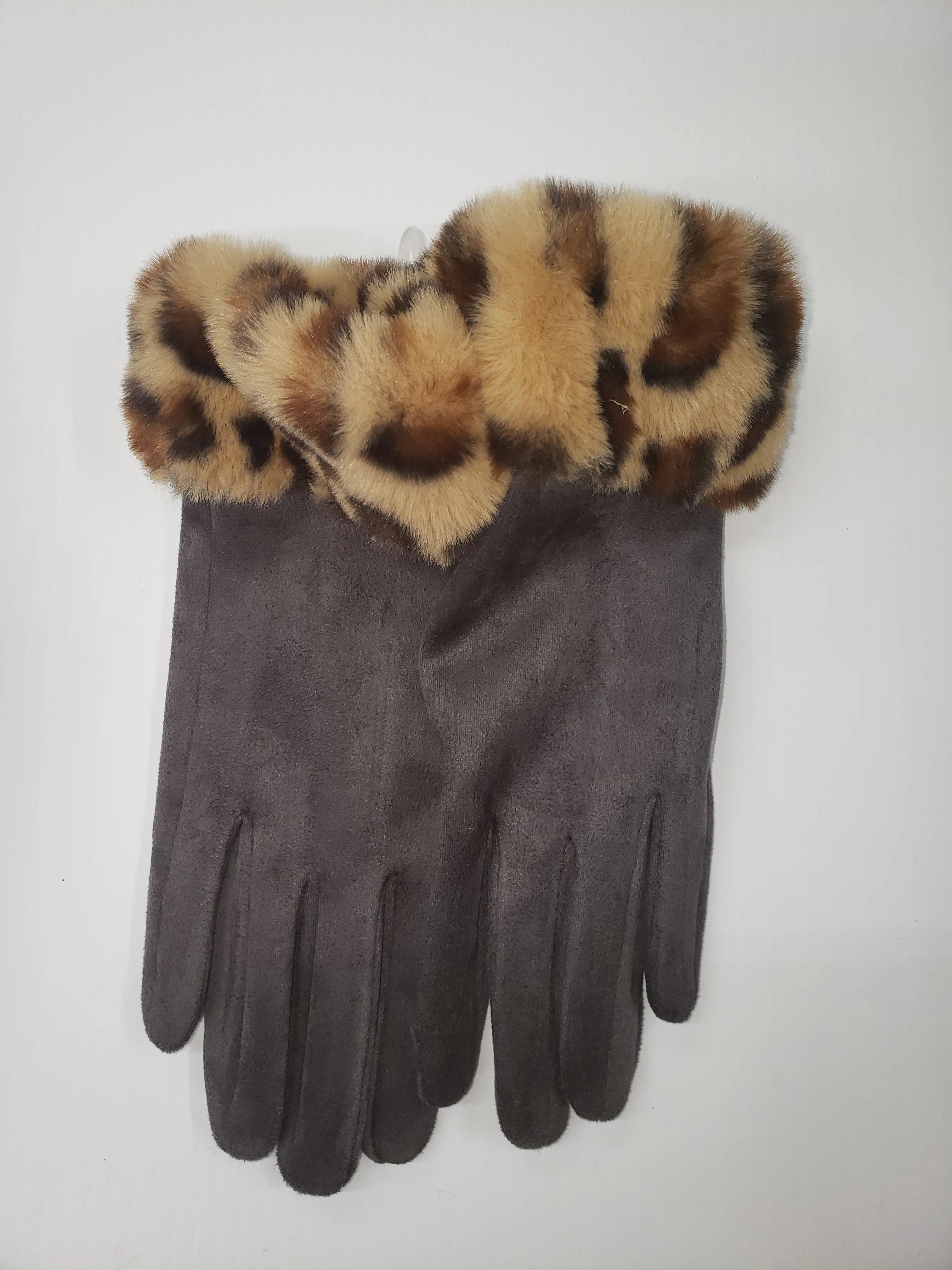 Tickled Pink Dark Gray Leopard Fuzzy Gloves