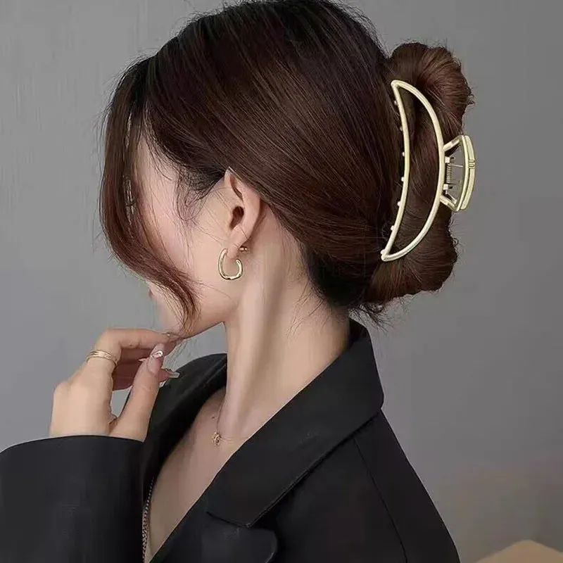 Vintage Metal Long Tassel Gripping Clip Hair Claw For Women