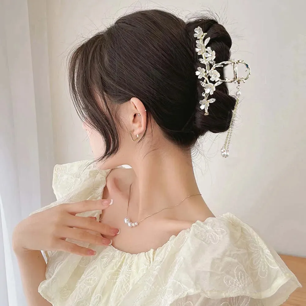 Vintage Metal Long Tassel Gripping Clip Hair Claw For Women