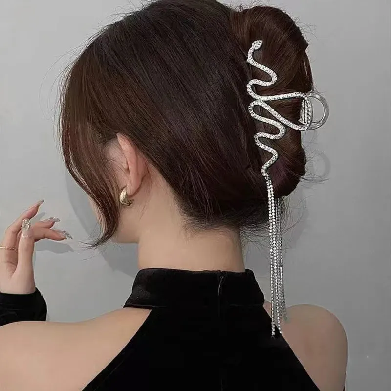 Vintage Metal Long Tassel Gripping Clip Hair Claw For Women