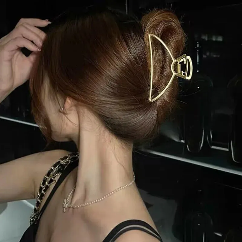 Vintage Metal Long Tassel Gripping Clip Hair Claw For Women