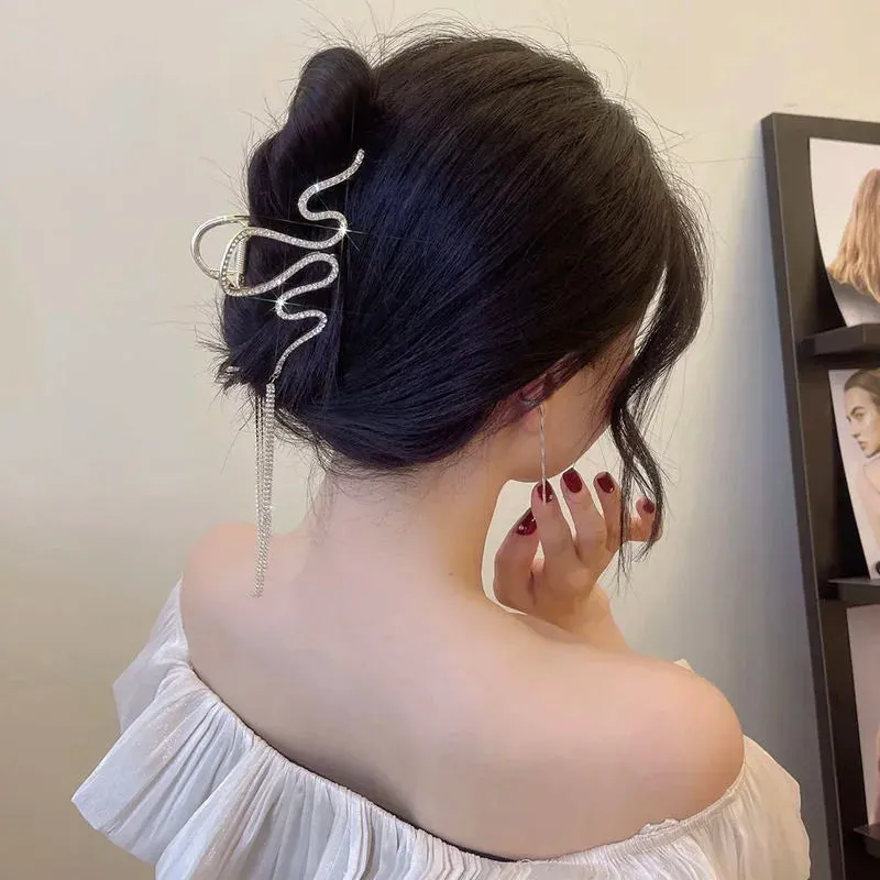 Vintage Metal Long Tassel Gripping Clip Hair Claw For Women